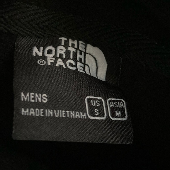 The North Face Classic Black Fleece layer - Picture 4 of 5